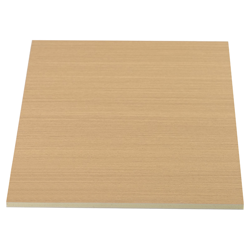 1220 mm Bredde høytekstur blank polyesterfilm Bambus Kull Trefiner Gul kjerne co-ekstrudert PVC-panel