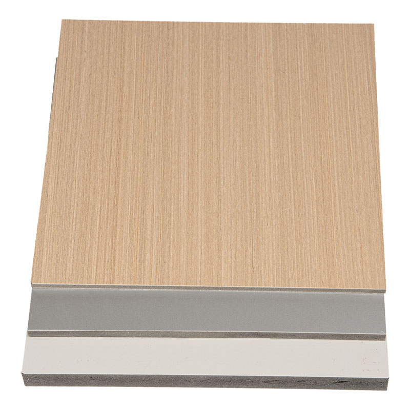Slisset sømløs tre-plast PVC veggpanel