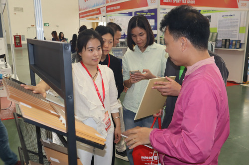 Vietbuild 2026 Expo-Guanmingdeco and visitors